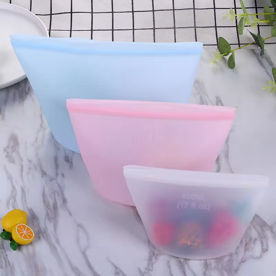 Set of 3 Silicone Food Storage Bags – Leakproof & Reusable